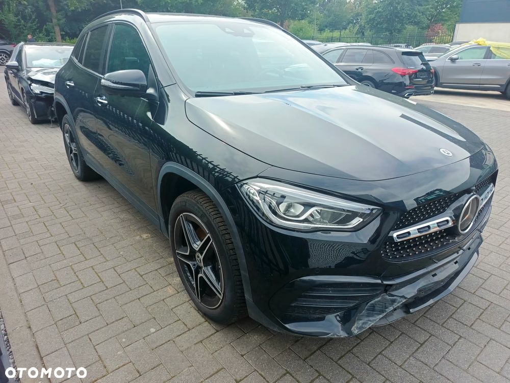 Mercedes-Benz GLA 250 e PHEV Progressive 8G-DCT - 2