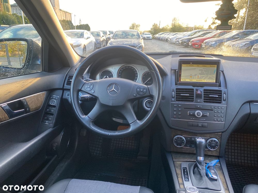 Mercedes-Benz Klasa C - 31