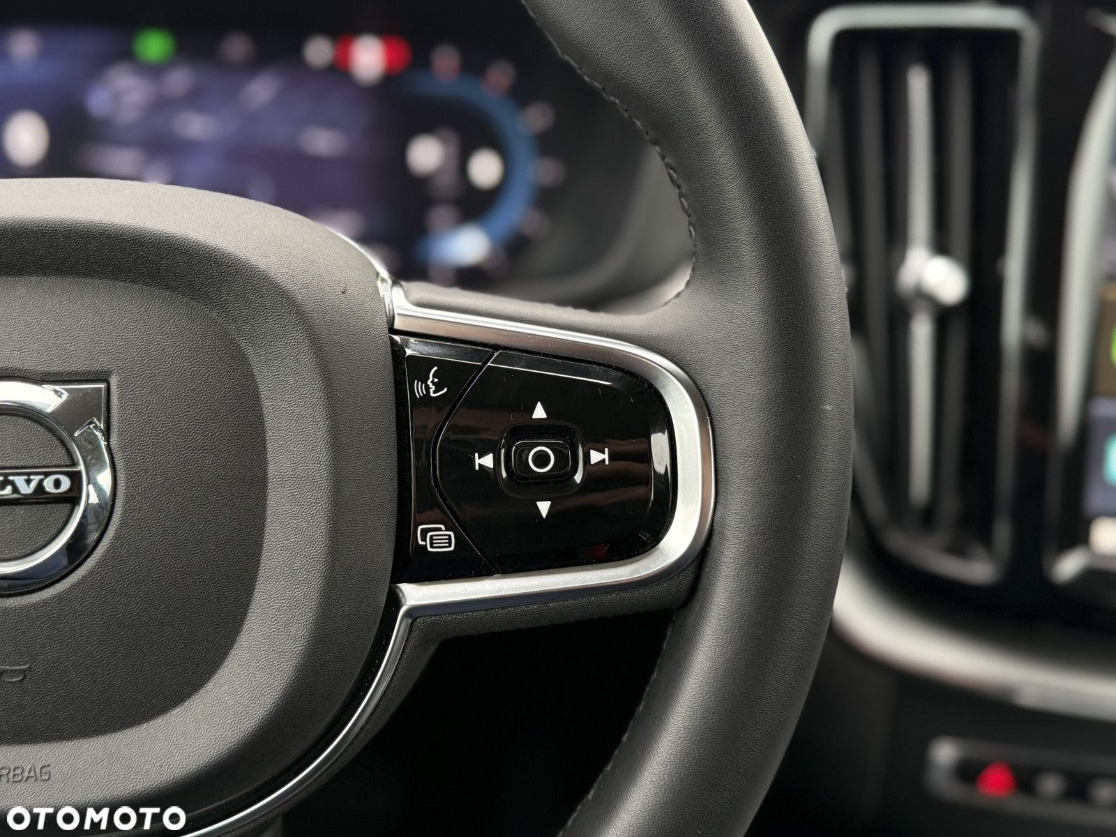 Volvo XC 60 - 8