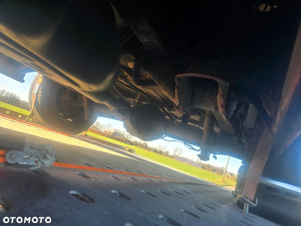 Mercedes-Benz Sprinter - 9