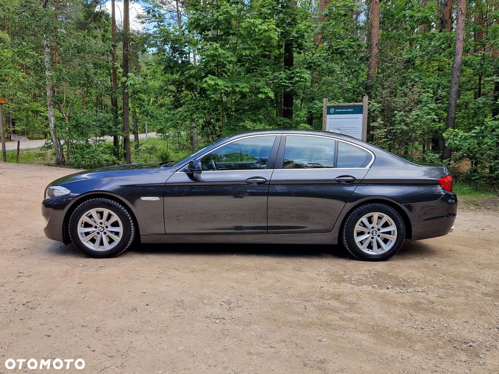 BMW Seria 5 520d Luxury Line - 6