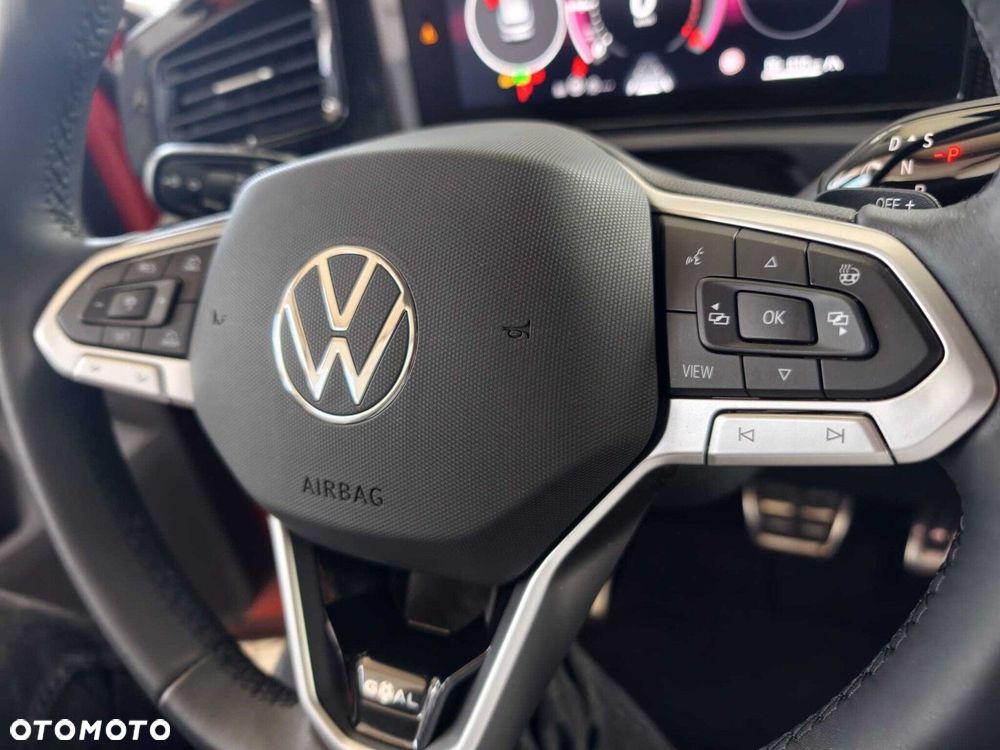 Volkswagen Tiguan - 12