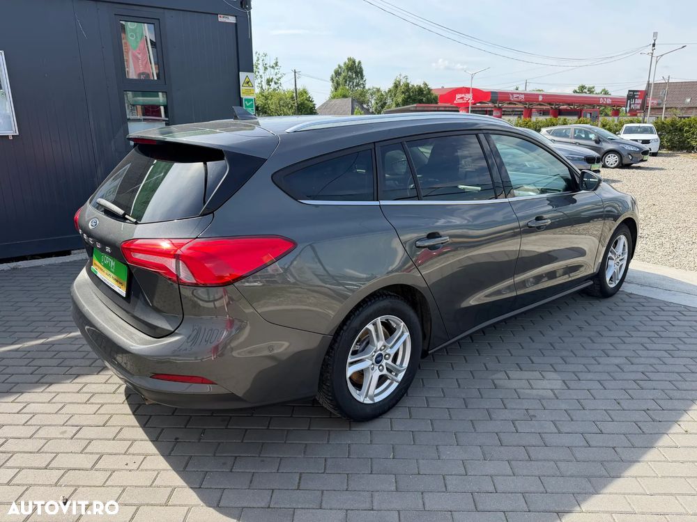 Ford Focus - 5