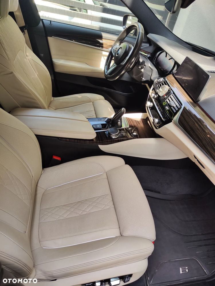 BMW 6GT 640i xDrive M Sport sport - 17