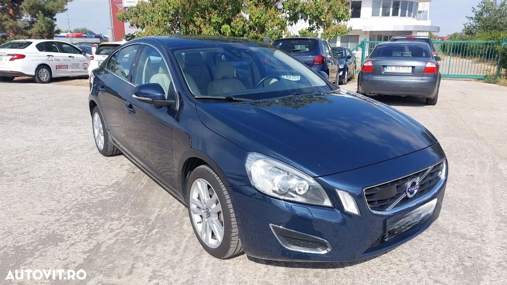 Volvo S60 D5 Summum - 6