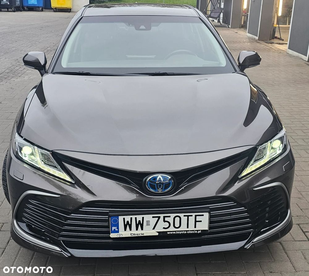 Toyota Camry 2.5 Hybrid Prestige CVT - 2