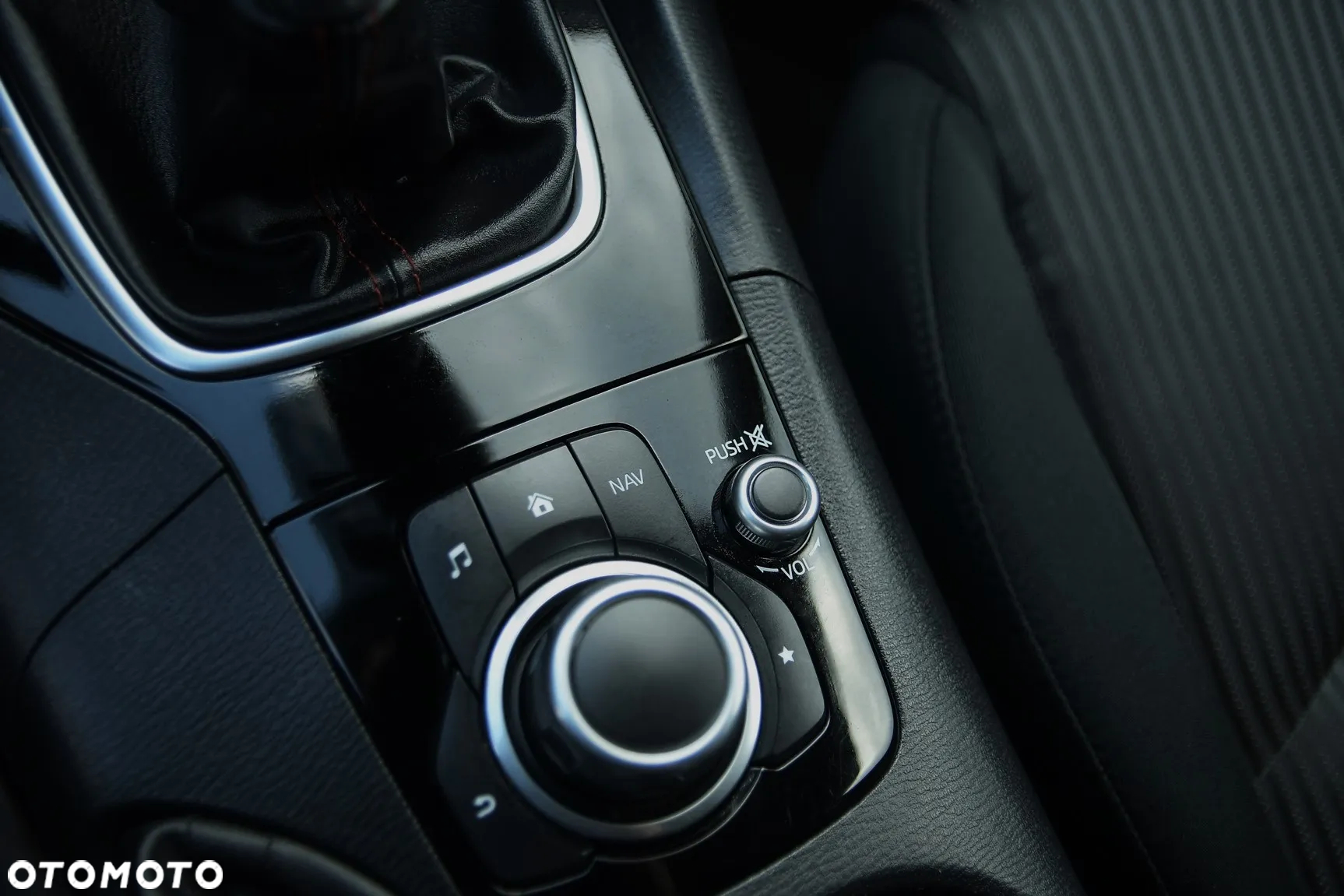 Mazda 3 SKYACTIV-G 120 Urban Limited - 29