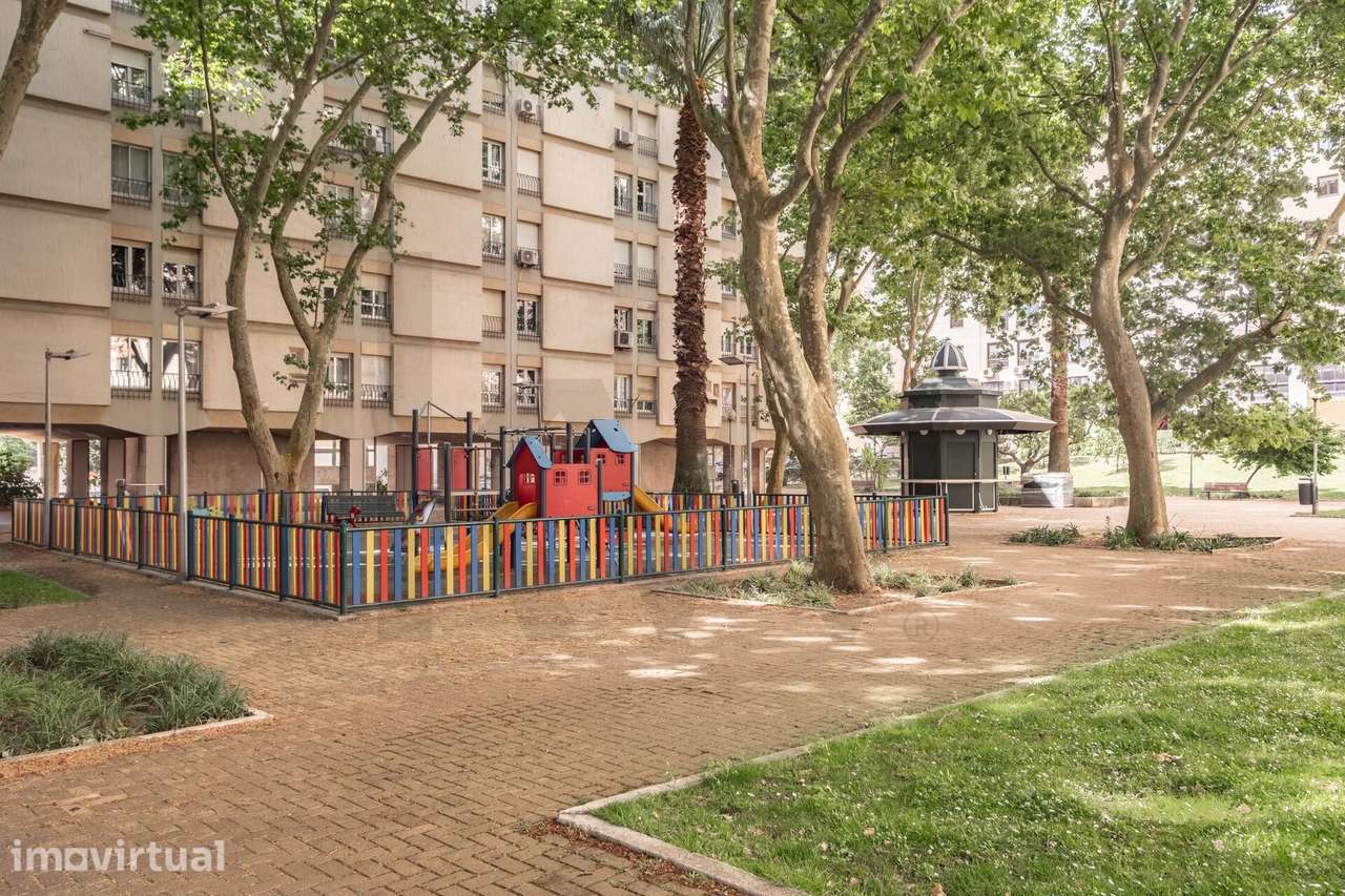 T3 com terraço privativo no coração das Avenidas Novas, Lisboa - Grande imagem: 5/35