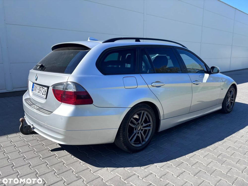 BMW Seria 3 320d - 5