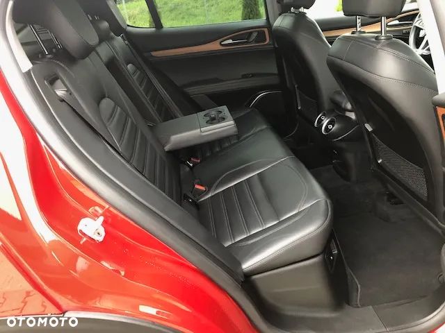 Alfa Romeo Stelvio 2.0 Turbo First Edition Q4 - 11