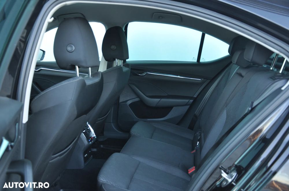 Skoda Octavia 2.0 TDI Style - 25