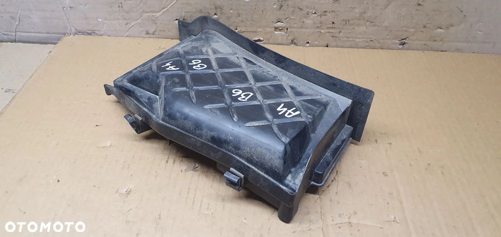 Osłona filtra kabinowego Audi A4 B6 8E1819979 - 3