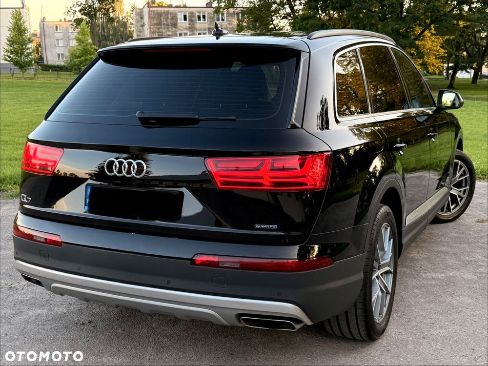 Audi Q7 - 9