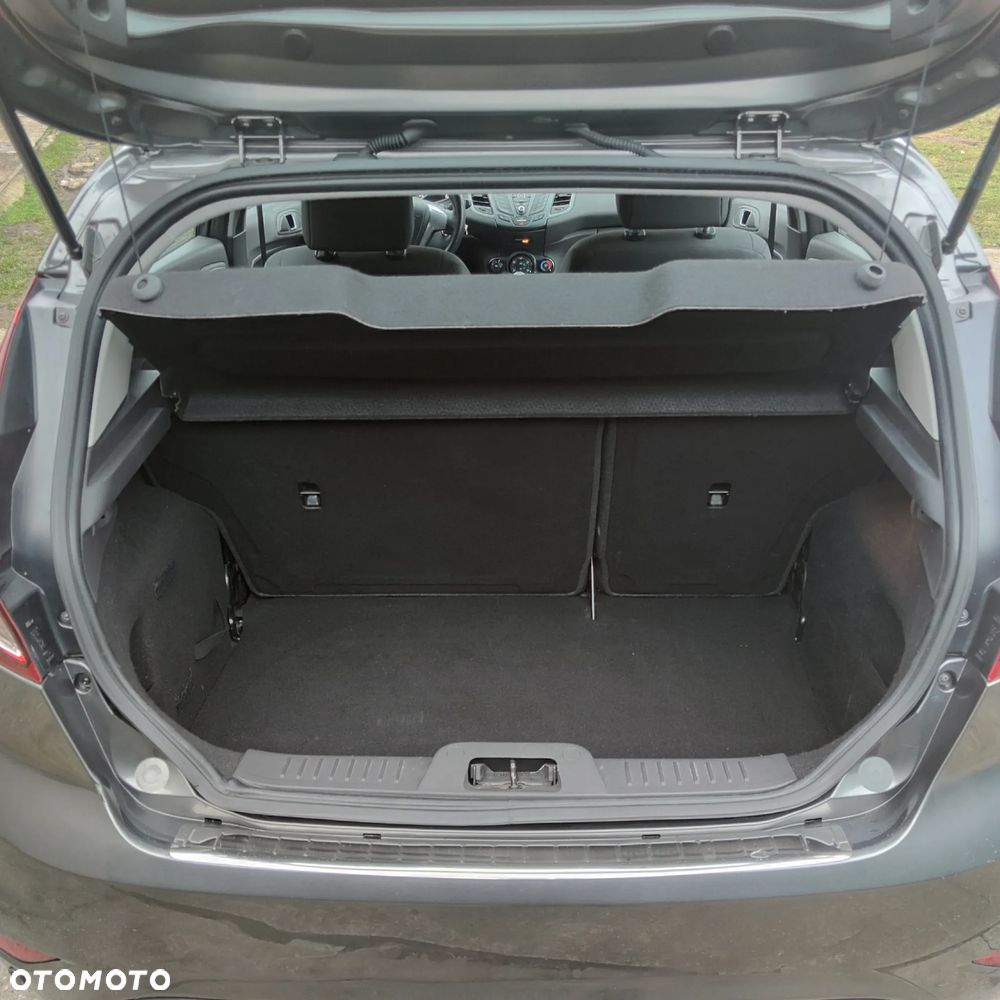 Ford Fiesta - 24