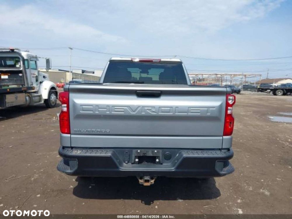 Chevrolet Silverado - 7
