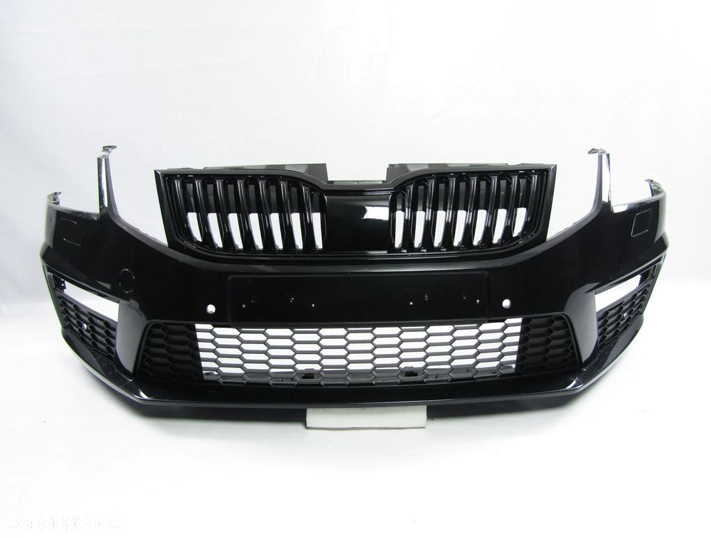 Zderzak przedni Skoda Octavia 3 RS 17 - 20 Sprysk. / Pdc-4 Lakier 9910 / LF9R - 7