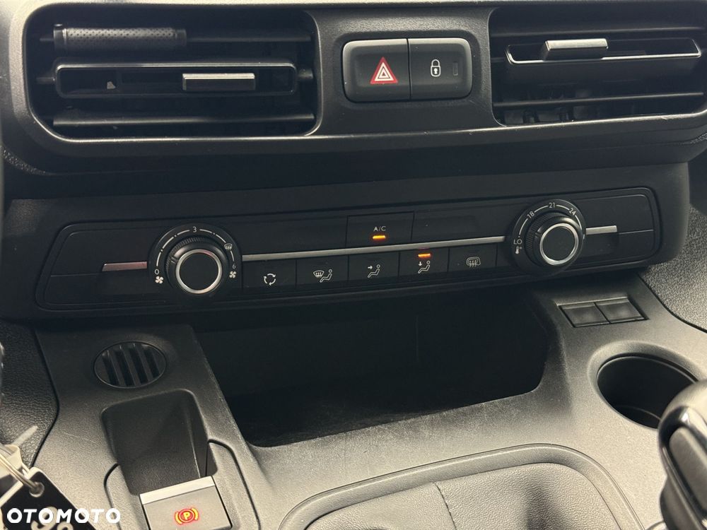 Opel Combo - 28