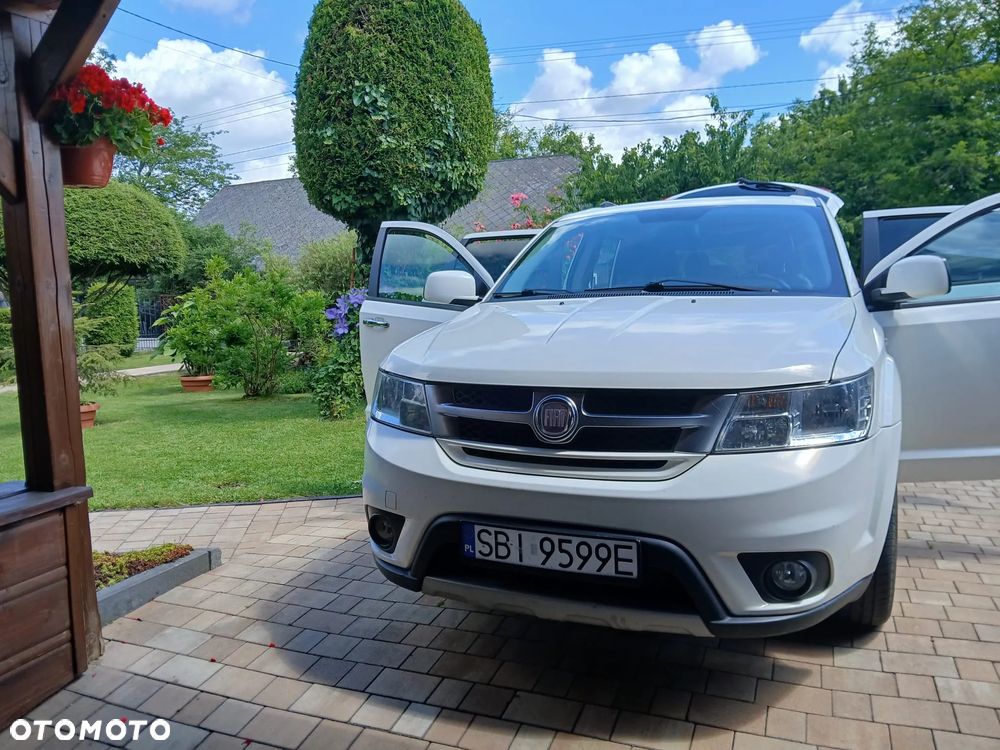 Fiat Freemont 2.0 Multijet Lounge AWD - 4