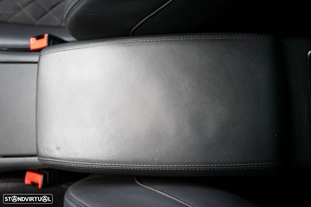 Audi RS6 Avant 4.0 TFSi quattro Tiptronic - 32