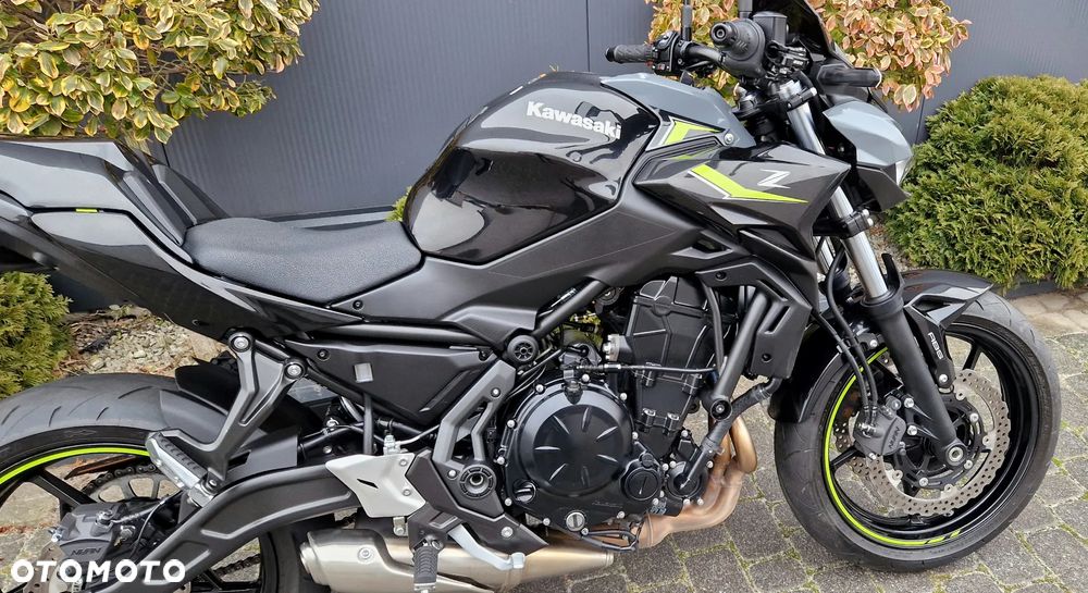 Kawasaki Z 650 - 16