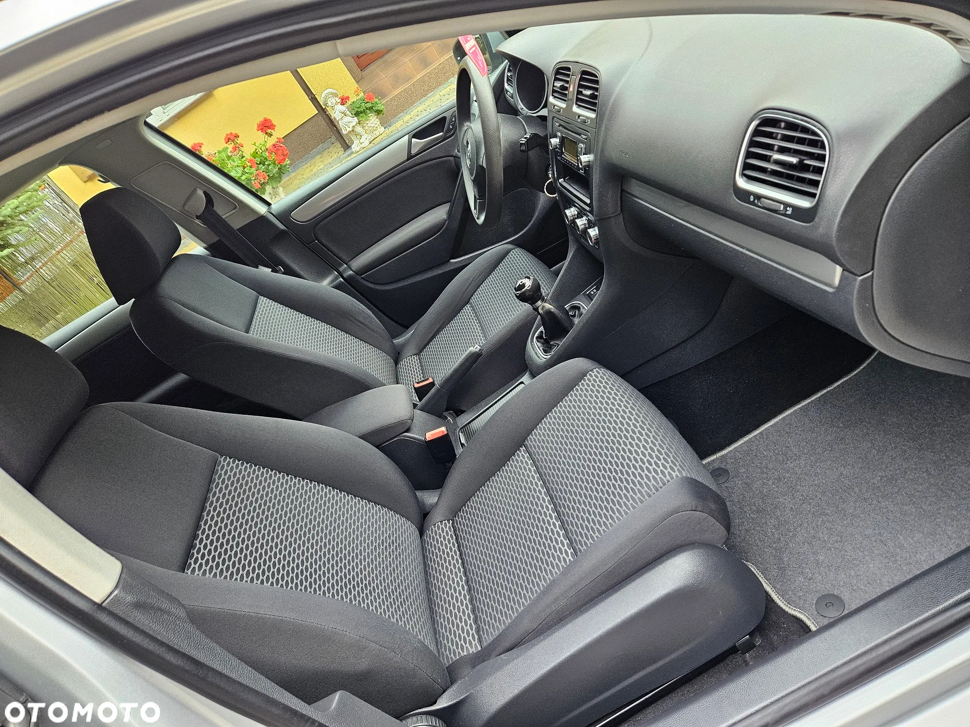 Volkswagen Golf VI 1.6 Comfortline - 13