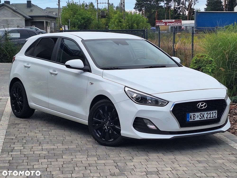 Hyundai i30 1.4 Family - 26