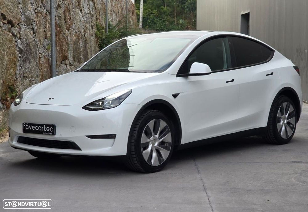 Tesla Model Y Long Range Tração Integral - 26
