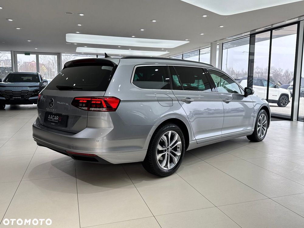 Volkswagen Passat - 5