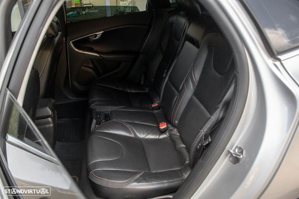 Volvo V40 Cross Country 2.0 D2 Volvo Ocean Race - 27