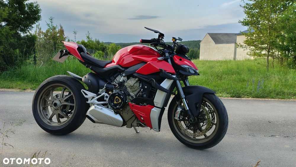 Ducati Streetfighter V4 - 1