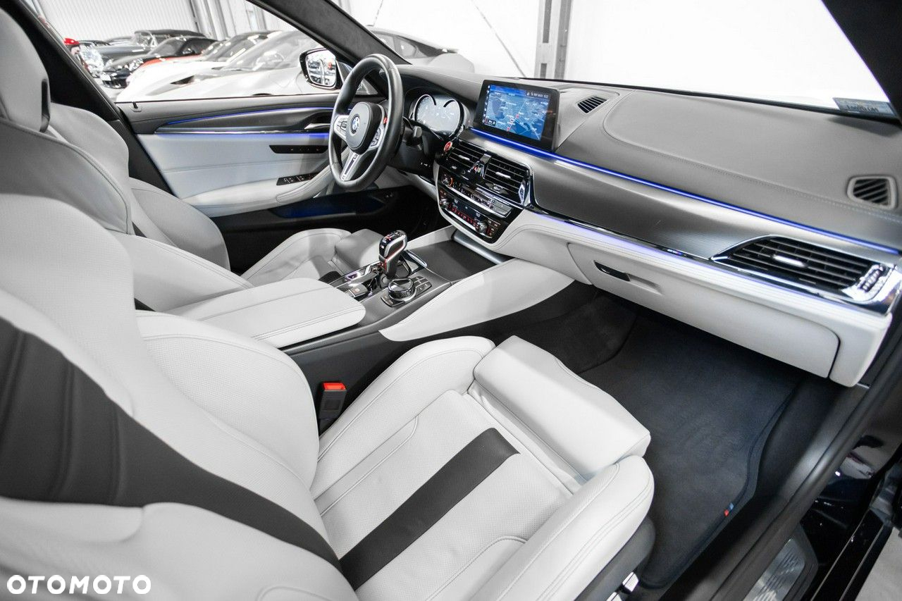 BMW M5 - 24