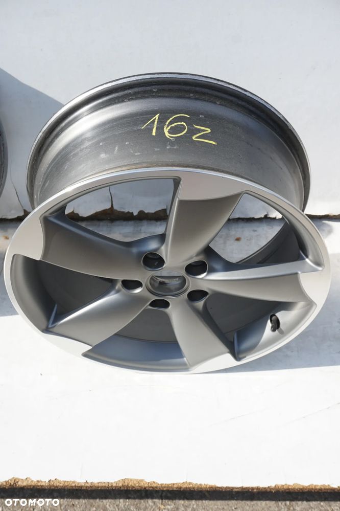 Audi 5x112 18 7,5J et54 8P0601025BS - 2