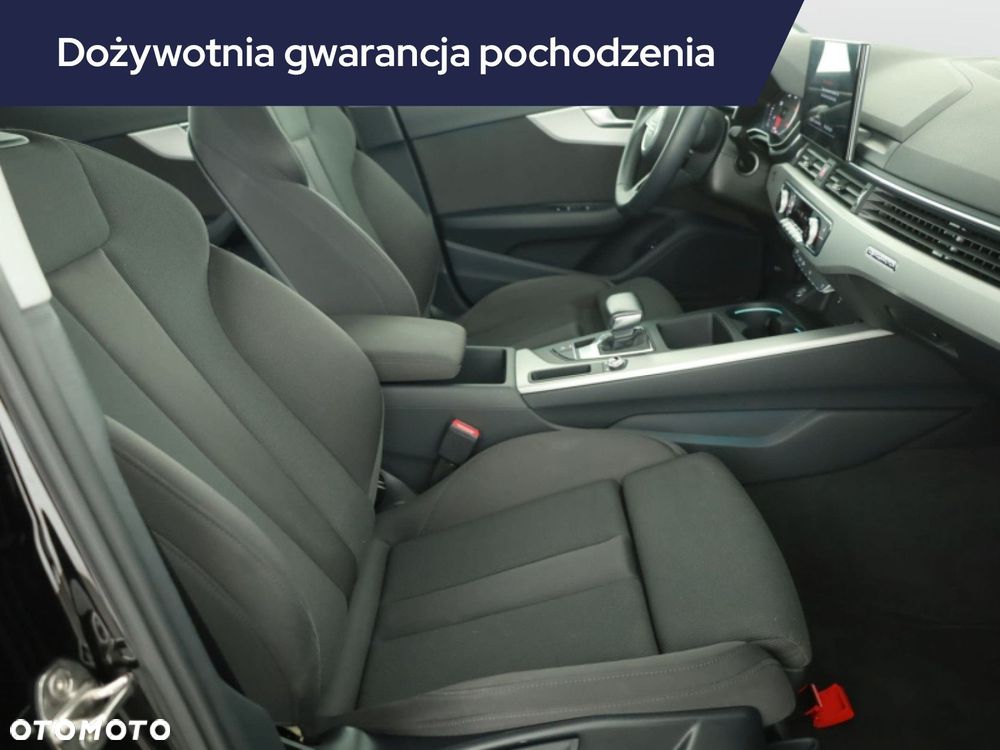 Audi A4 Limousine - 9