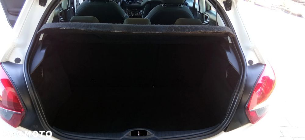 Peugeot 208 - 22
