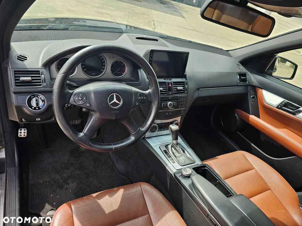 Mercedes-Benz Klasa C 320 CDI DPF 7G-TRONIC Avantgarde - 10