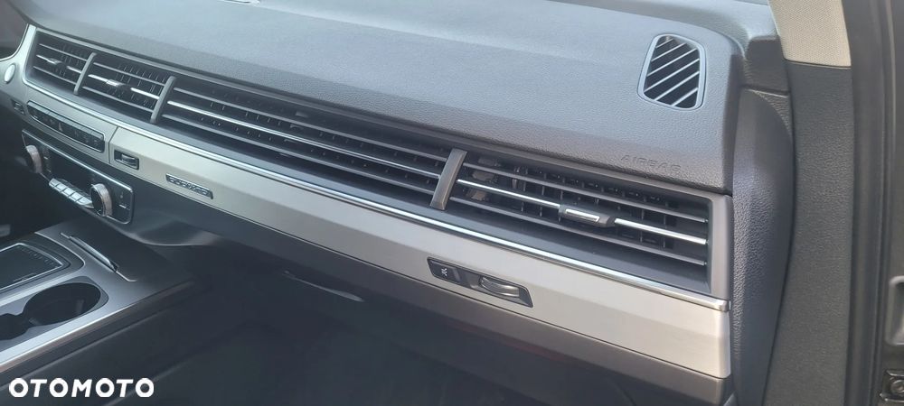 Audi Q7 50 TDI Quattro Tiptronic - 32