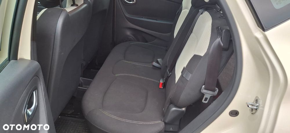 Renault Captur - 11