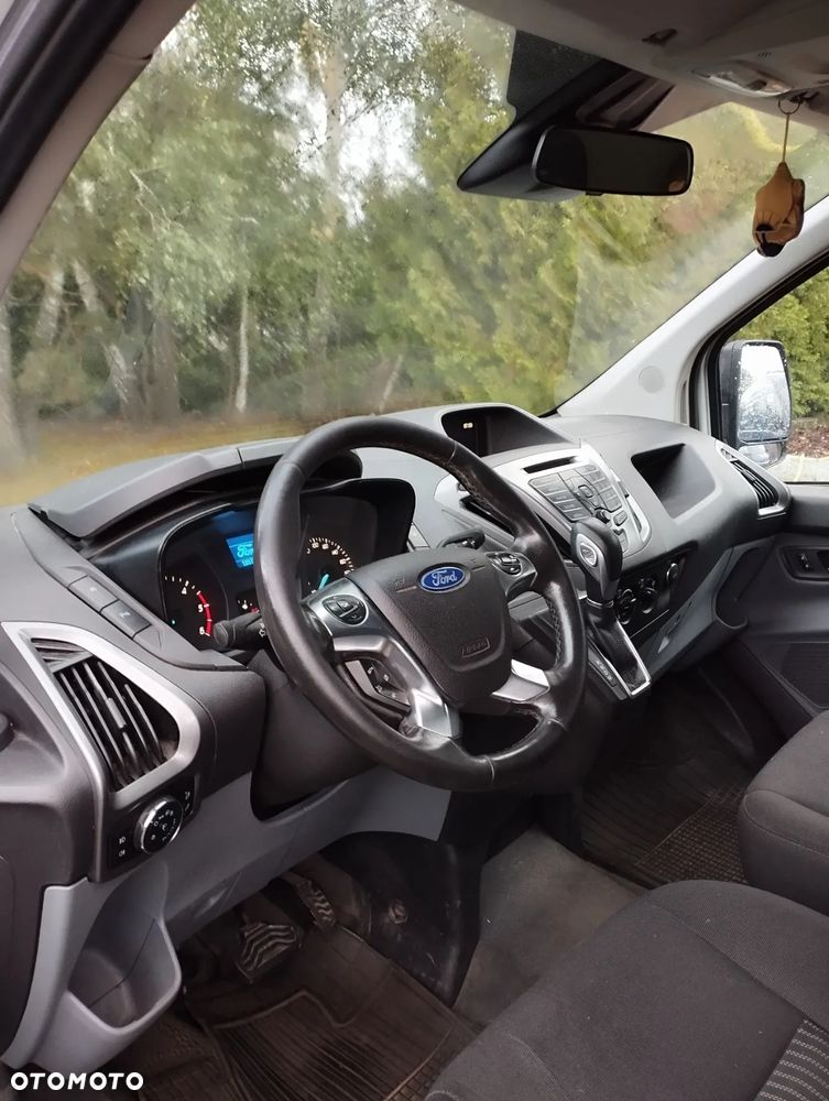 Ford TRANSIT CUSTOM - 9