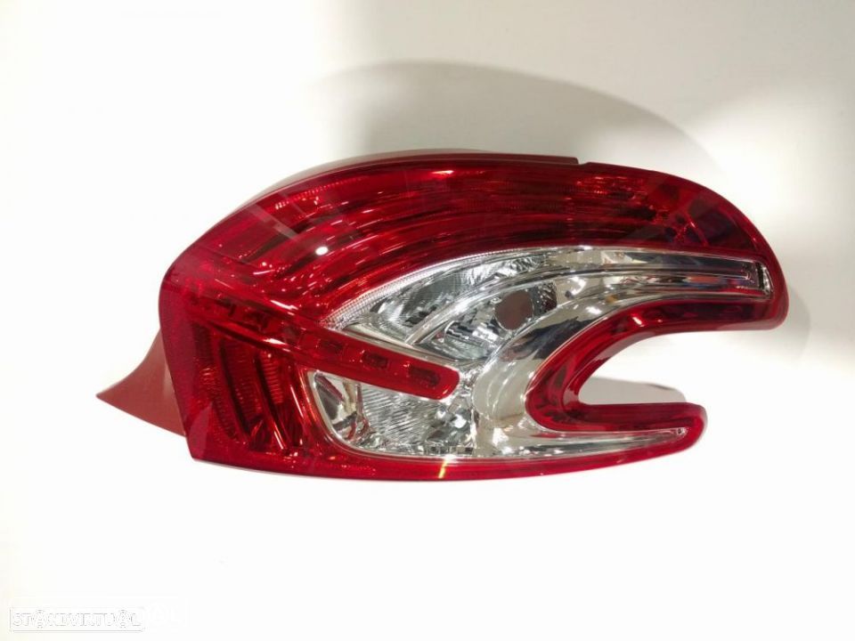 farolim farol esquerdo / direito peugeot 208 2012 a 2014 (novo) - 2