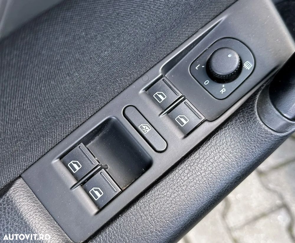 Volkswagen Passat - 34