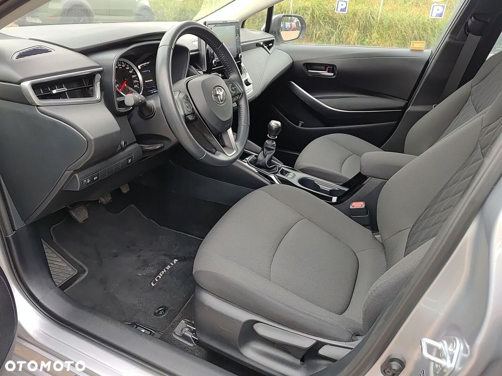 Toyota Corolla - 11