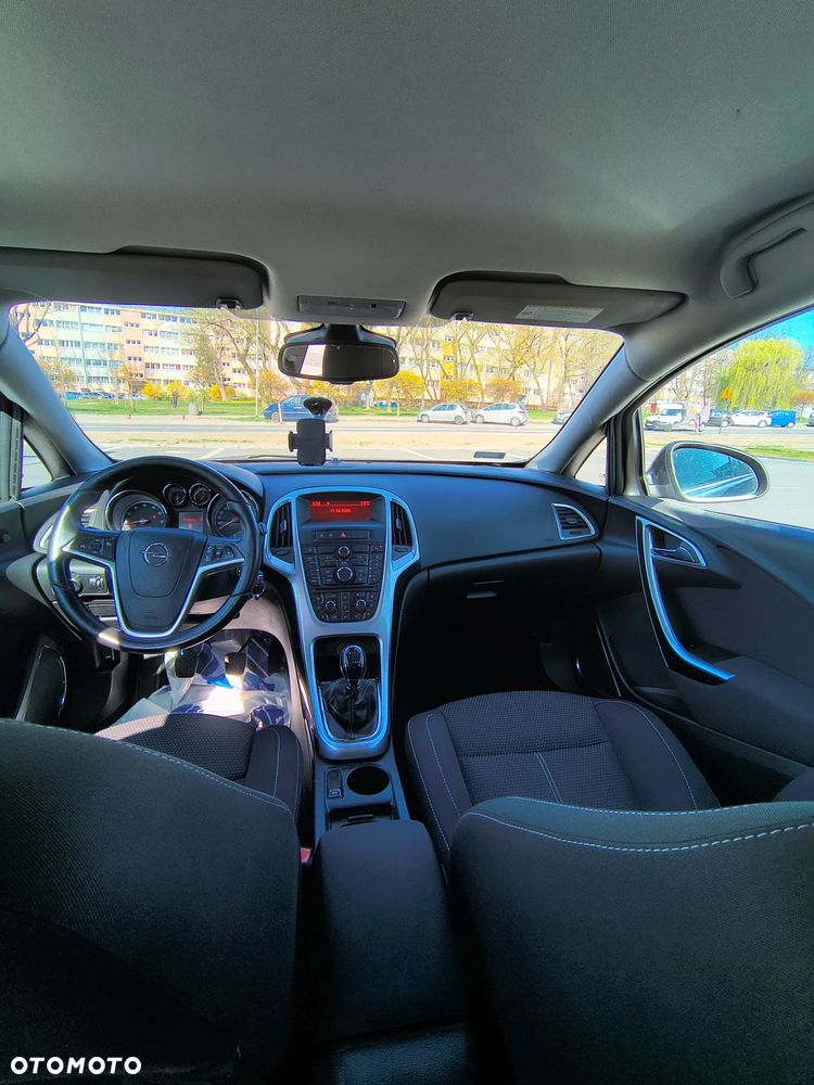 Opel Astra 1.4 T Cosmo - 8