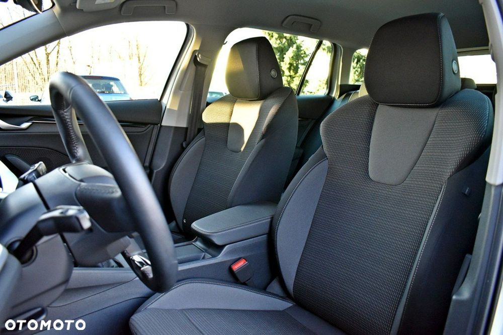 Skoda Octavia 1.5 TSI Selection - 12