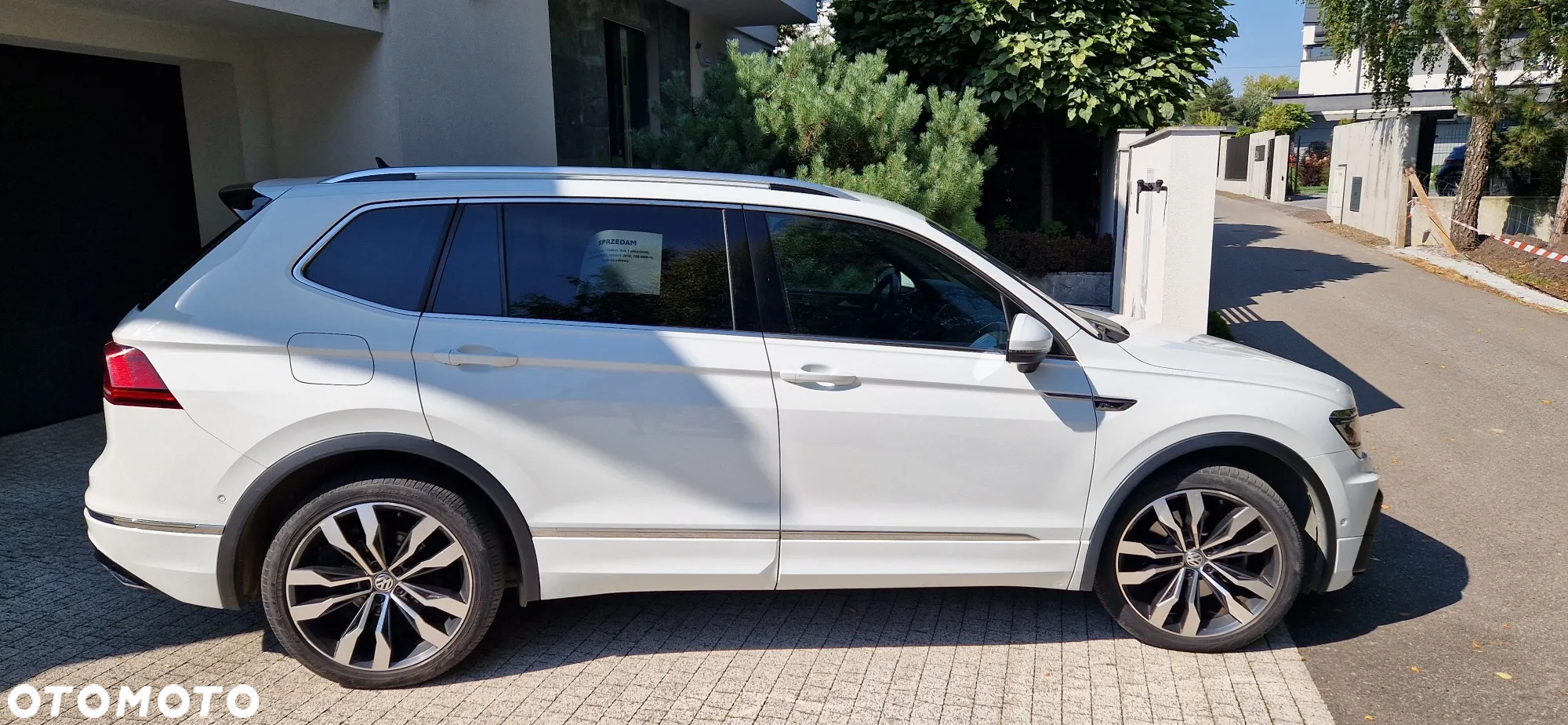Volkswagen Tiguan Allspace 2.0 TSI 4Mot Highline DSG - 4