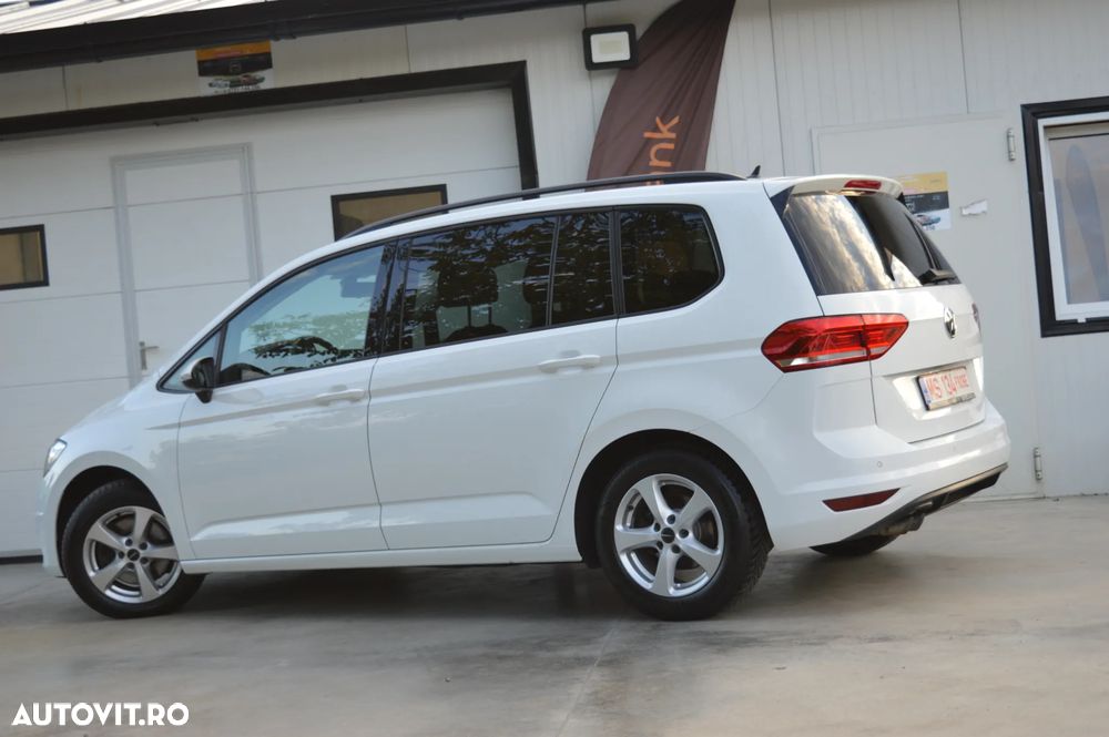 Volkswagen Touran 2.0 TDI SCR Highline - 8