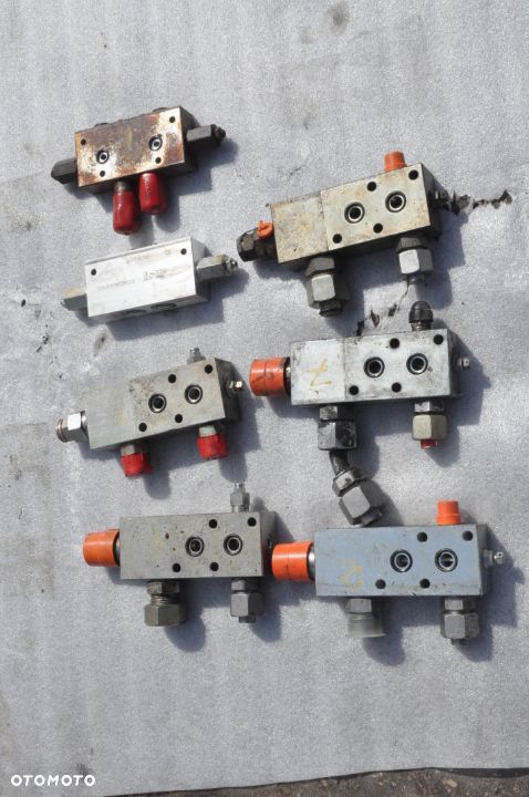 ZAMEK HYDRAULICZNY MANITOU - 2