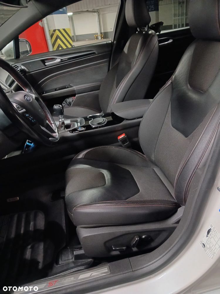Ford Mondeo - 29
