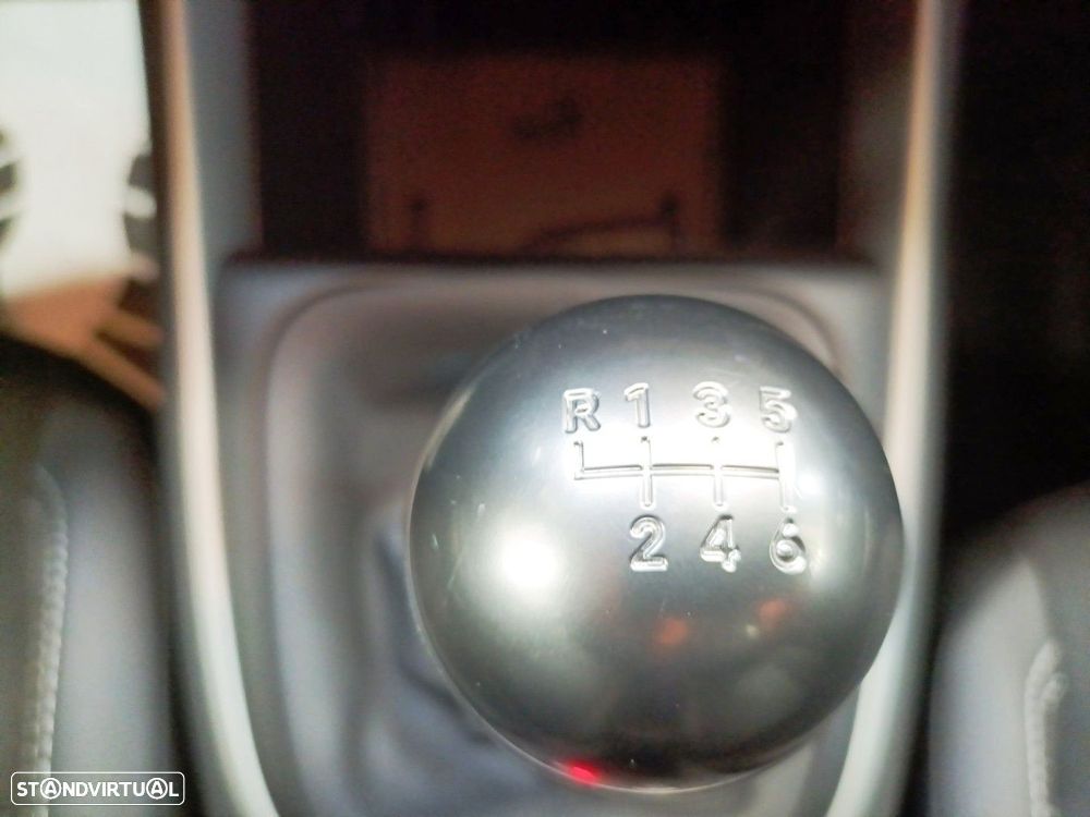 Jeep Avenger 1.2 GSE T3 Altitude - 16