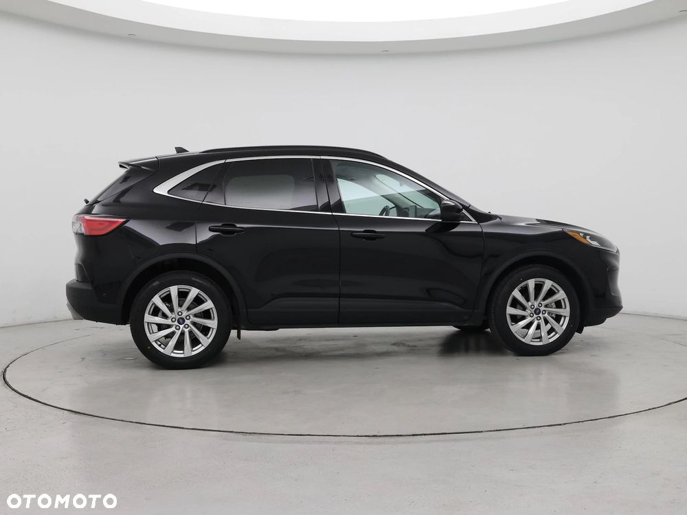 Ford Escape 2.0 EcoBoost AWD Titanium - 4