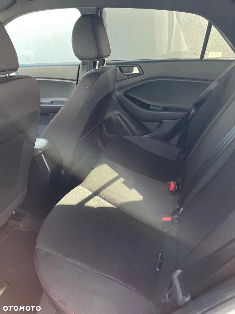 Hyundai i20 1.0 T-GDI Comfort DCT - 18